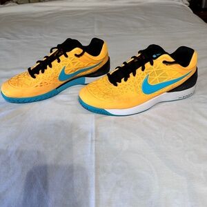 Men's Size 10.5 Nike Zoom Cage 2 Dragon Tennis Shoes
